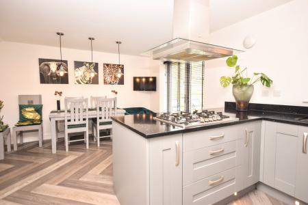 4 bedroom Detached house for sale in Acorn Avenue, Louth, LN11