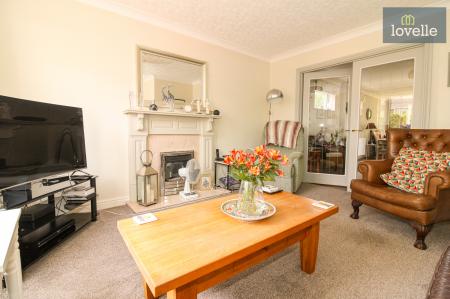 4 bedroom Detached house for sale in Andrews Close, Louth, LN11