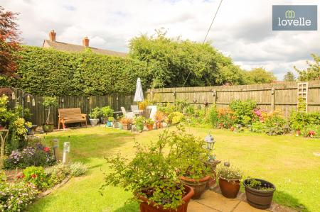 4 bedroom Detached house for sale in Andrews Close, Louth, LN11