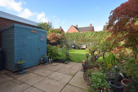 4 bedroom Detached house for sale in Andrews Close, Louth, LN11