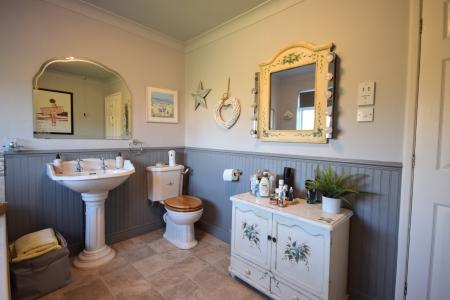 4 bedroom Detached house for sale in Andrews Close, Louth, LN11