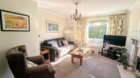 4 bedroom Detached house for sale in Andrews Close, Louth, LN11