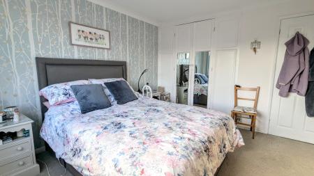 4 bedroom Detached house for sale in Andrews Close, Louth, LN11