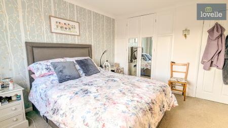4 bedroom Detached house for sale in Andrews Close, Louth, LN11