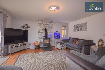 4 bedroom Detached house for sale in Brackenborough Road, Louth, LN11