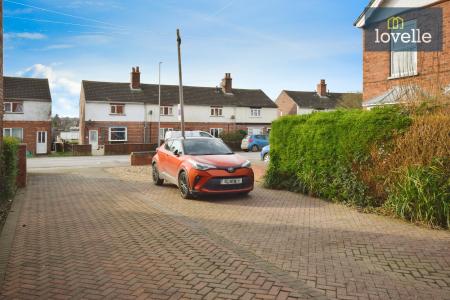 4 bedroom Detached house for sale in Brackenborough Road, Louth, LN11