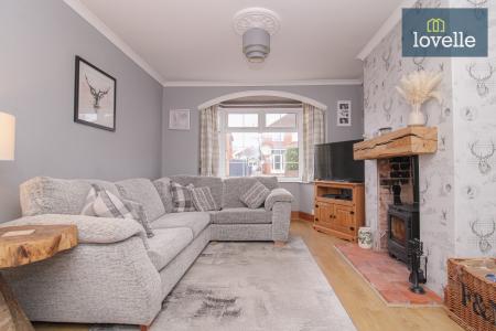3 bedroom End of terrace house for sale in Brocklesby Road, Grimsby, DN34