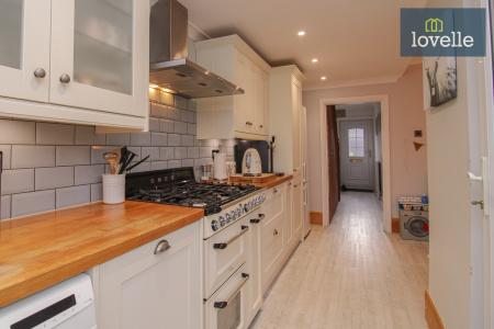 3 bedroom End of terrace house for sale in Brocklesby Road, Grimsby, DN34