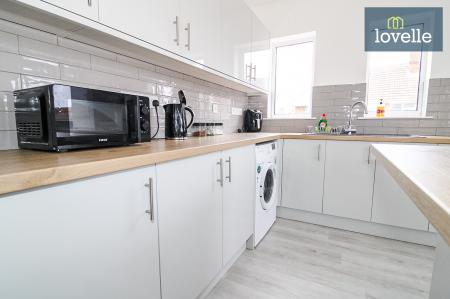 3 bedroom Detached house for sale in Carr Lane, Grimsby, DN32