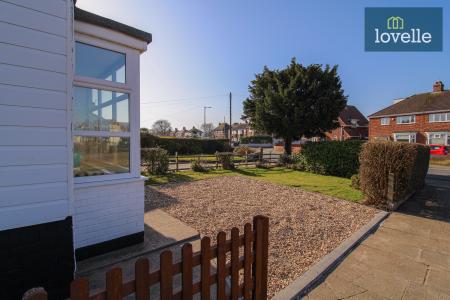 3 bedroom Detached house for sale in Carr Lane, Grimsby, DN32