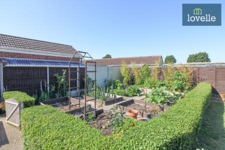 2 bedroom Detached bungalow for sale in Cemetery Road, North Somercotes, LN11