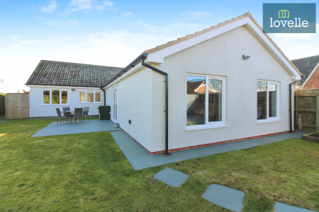 5 bedroom Detached bungalow for sale in Cemetery Road, North Somercotes, LN11