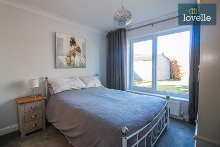 5 bedroom Detached bungalow for sale in Cemetery Road, North Somercotes, LN11