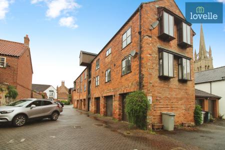 1 bedroom Flat for sale in Church Close, Louth, LN11