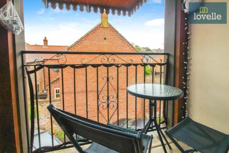 1 bedroom Flat for sale in Church Close, Louth, LN11