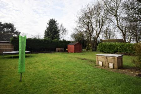 3 bedroom Semi-detached house for sale in Church Walk, South Cockerington, LN11