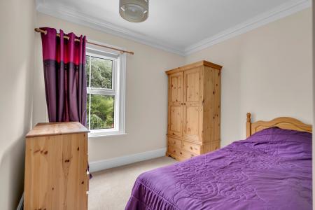 5 bedroom Semi-detached house for sale in Fords Avenue, Healing, DN41