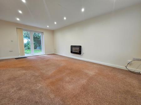 3 bedroom Bungalow for sale in Grange Lane, Utterby, LN11
