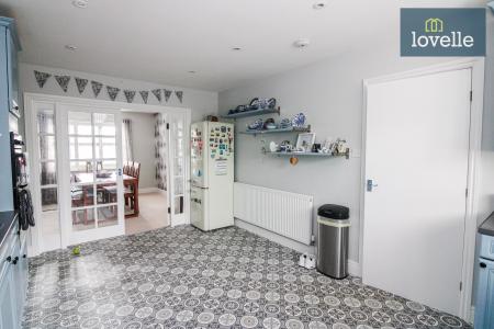 3 bedroom Detached bungalow for sale in Holywell Lane, Utterby, LN11