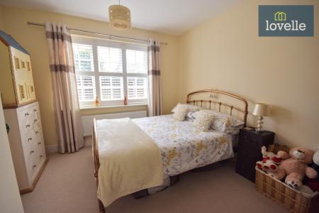 3 bedroom Detached bungalow for sale in Holywell Lane, Utterby, LN11