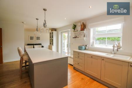 4 bedroom Detached house for sale in Househam Lane, Legbourne, LN11