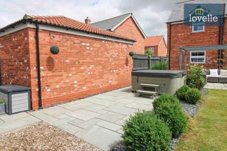 4 bedroom Detached house for sale in Househam Lane, Legbourne, LN11
