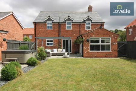 4 bedroom Detached house for sale in Househam Lane, Legbourne, LN11