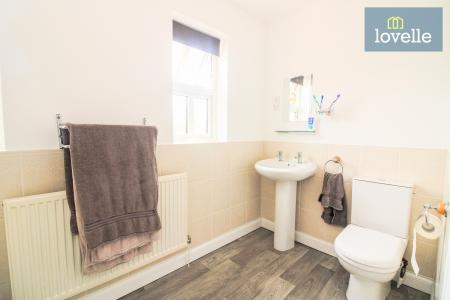 4 bedroom Detached house for sale in Househams Lane, Legbourne, LN11