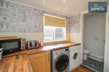 3 bedroom Semi-detached house for sale in Laceby Road, Grimsby, DN34