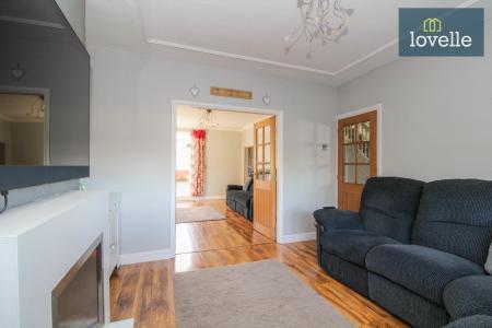 3 bedroom Semi-detached house for sale in Laceby Road, Grimsby, DN34