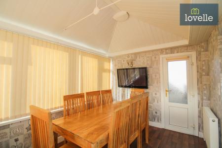 3 bedroom Semi-detached house for sale in Laceby Road, Grimsby, DN34