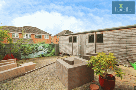 3 bedroom Semi-detached house for sale in Longmeadows Drive, Laceby, DN37