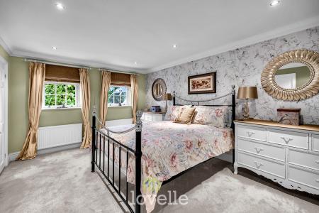 4 bedroom Detached house for sale in Main Road, Ashby Cum Fenby, DN37