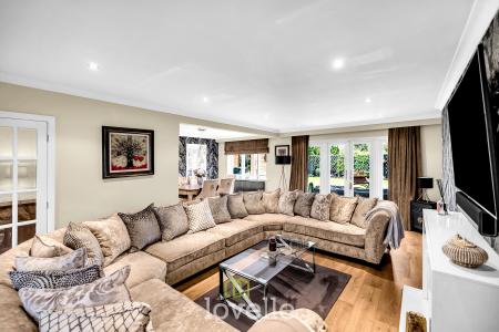 4 bedroom Detached house for sale in Main Road, Ashby Cum Fenby, DN37