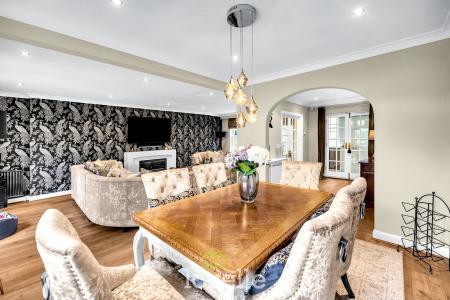 4 bedroom Detached house for sale in Main Road, Ashby Cum Fenby, DN37