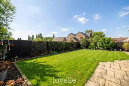 4 bedroom Detached house for sale in Main Road, Ashby Cum Fenby, DN37