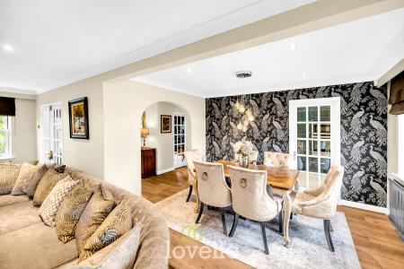 4 bedroom Detached house for sale in Main Road, Ashby Cum Fenby, DN37