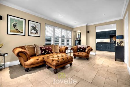 4 bedroom Detached house for sale in Main Road, Ashby Cum Fenby, DN37