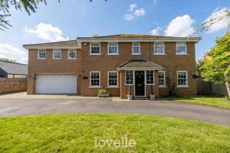 4 bedroom Detached house for sale in Main Road, Ashby Cum Fenby, DN37