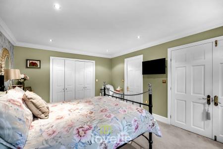 4 bedroom Detached house for sale in Main Road, Ashby Cum Fenby, DN37