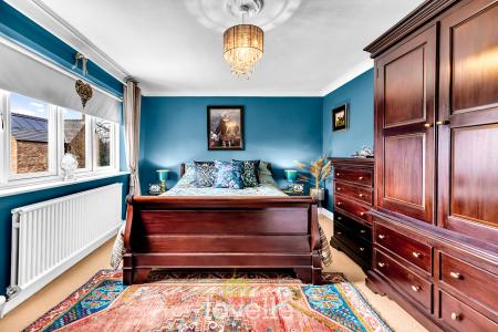 4 bedroom Detached house for sale in Main Road, Ashby Cum Fenby, DN37