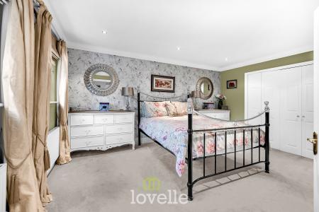 4 bedroom Detached house for sale in Main Road, Ashby Cum Fenby, DN37