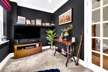 4 bedroom Detached house for sale in Main Road, Ashby Cum Fenby, DN37