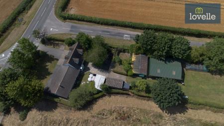 3 bedroom Detached house for sale in Main Road, Gayton Top, LN13