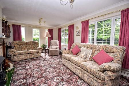 3 bedroom Detached house for sale in Main Road, Gayton Top, LN13