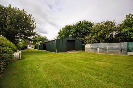 3 bedroom Detached house for sale in Main Road, Gayton Top, LN13