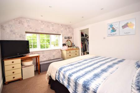 4 bedroom Detached house for sale in Main Road, Saltfleetby, LN11