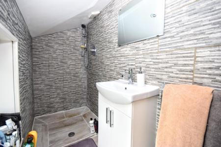 4 bedroom Detached house for sale in Main Road, Saltfleetby, LN11