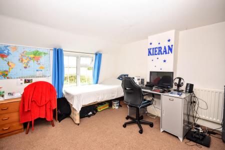 4 bedroom Detached house for sale in Main Road, Saltfleetby, LN11