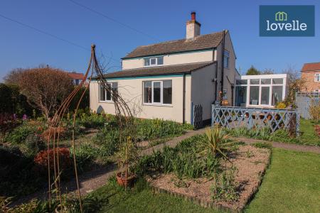 2 bedroom Detached house for sale in Main Road, Saltfleetby, LN11